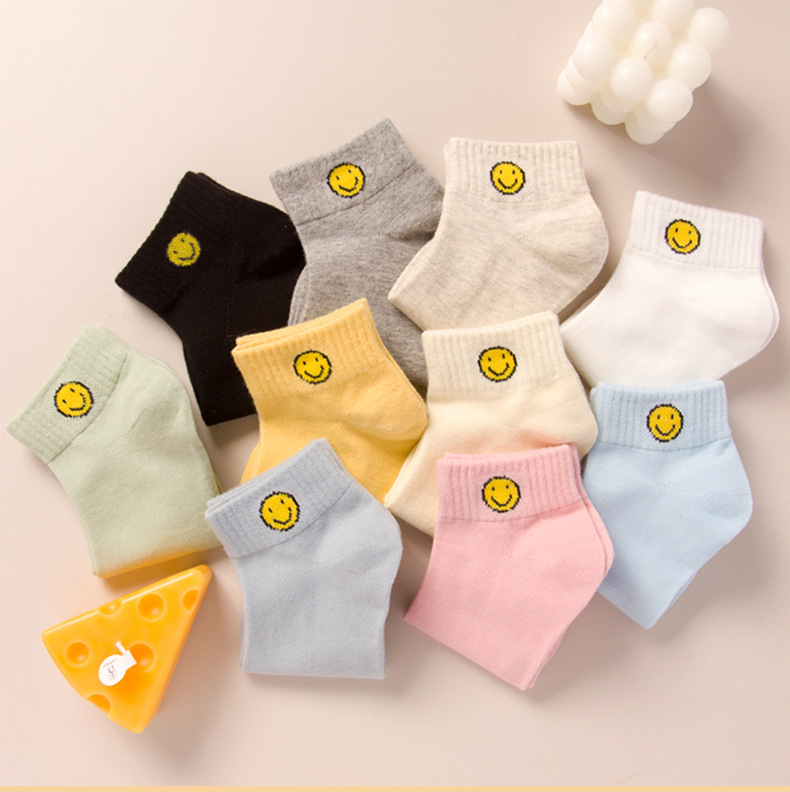 卡通百搭短筒袜