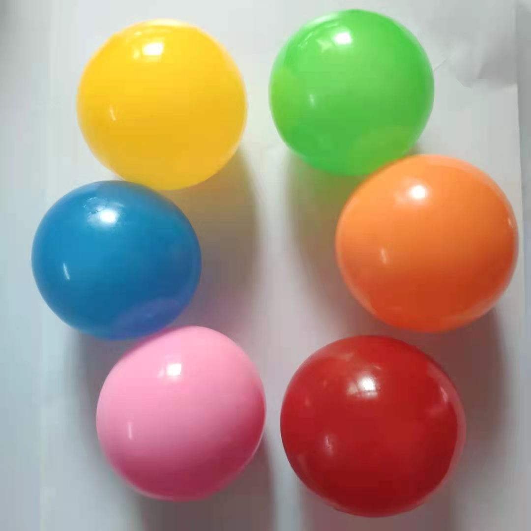 Tiktok mismo estilo pared pegajosa bola luminosa Bola de techo diversión pegajosa bola objetivo pegajosa Bola de ventilación de juguete