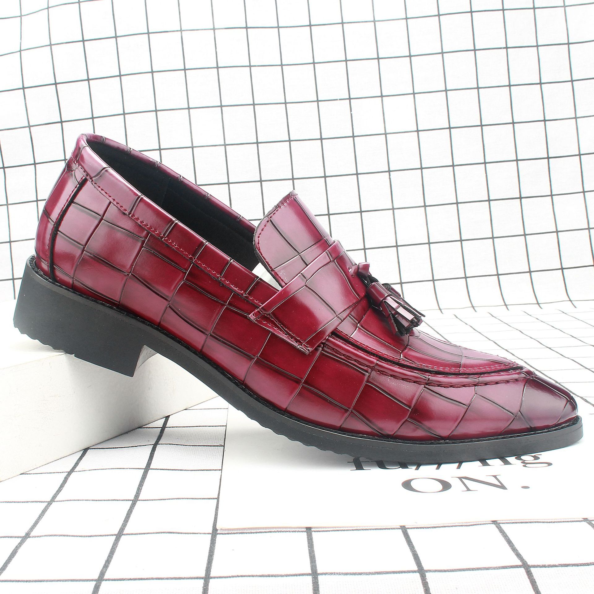 Ӣ�׸���������װƤЬ�к����＾������Ь͸����������ճ�Ь242