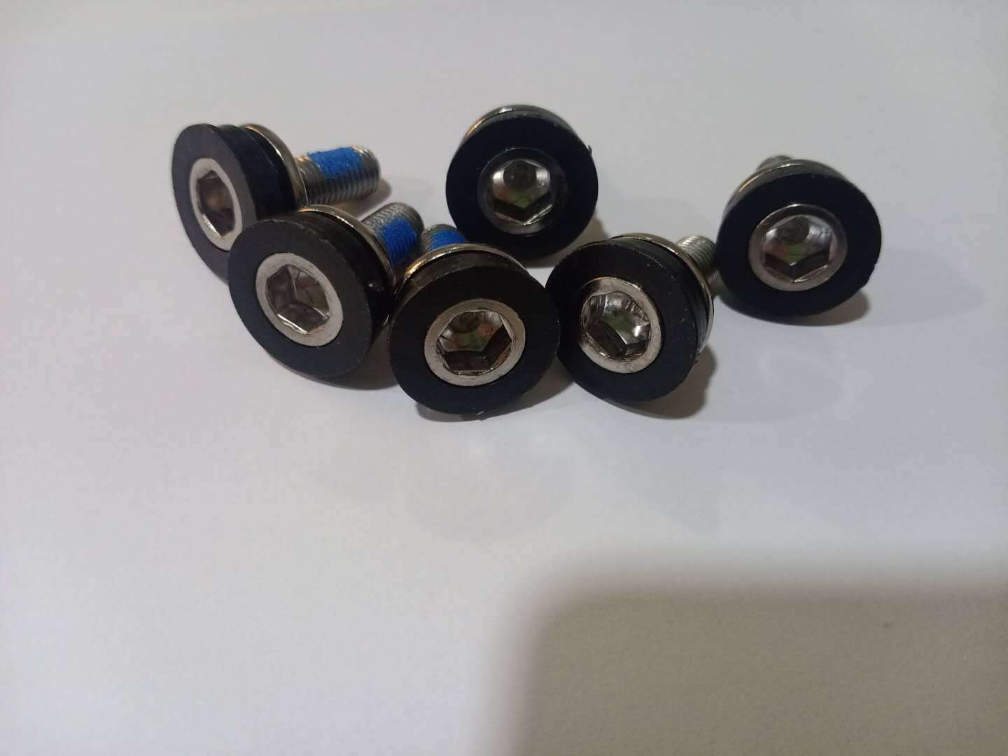 山地自行车中轴内六角螺丝|ru