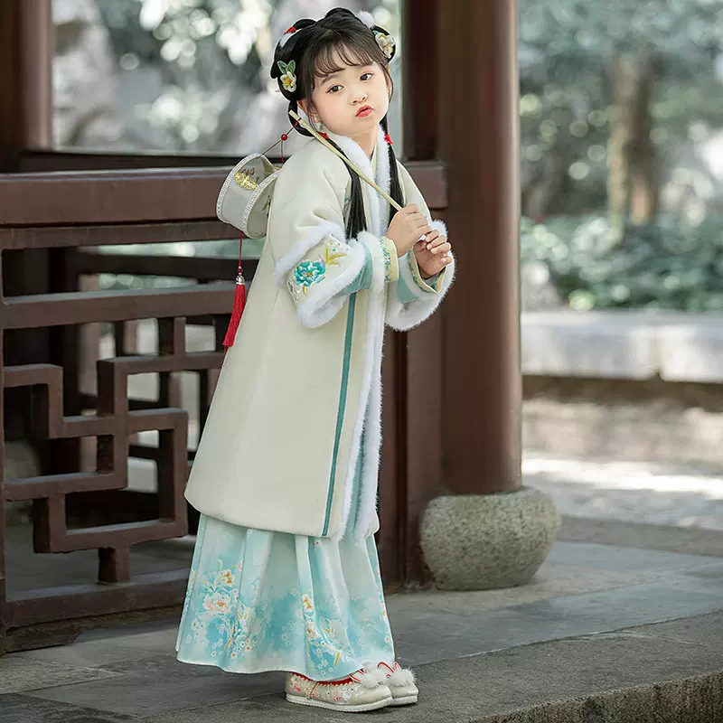 女童汉服冬款中国风唐装高端加厚小女孩超仙古风古装儿童拜年服冬