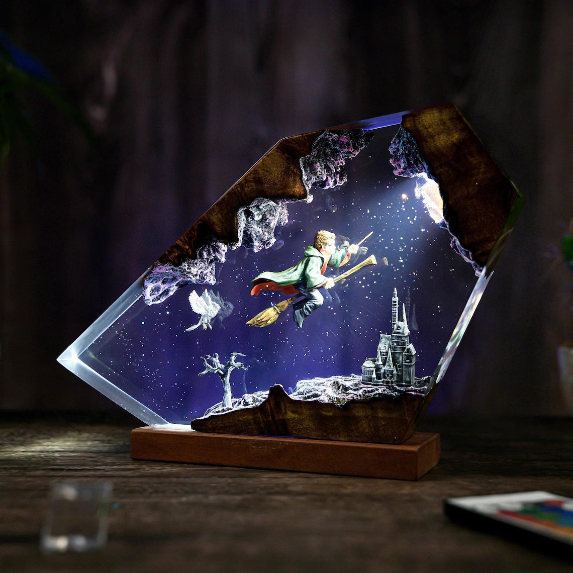 Harry Potter Hogwarts Castle Flying Sky Broom Hedwig Epoxy Night Light Headlight Atmosphere