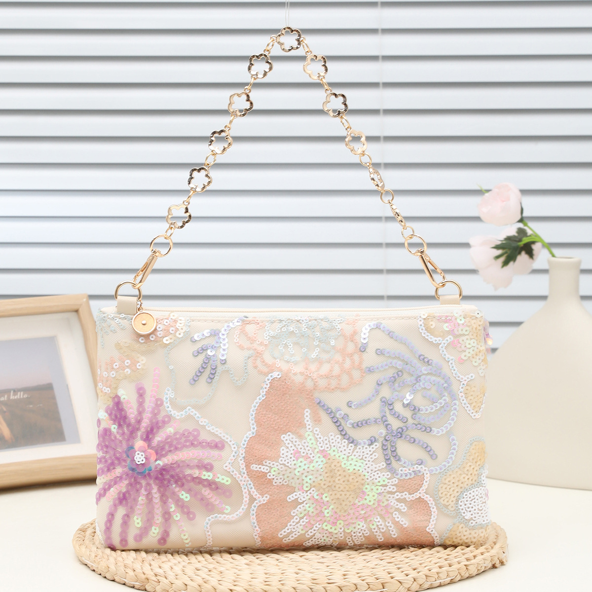 Summer woven straw capacious one-shoulder bag
