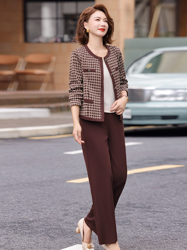 妈妈秋装套装2025新款中老年女春秋洋气减龄小香风上衣裤子两件套|undefined