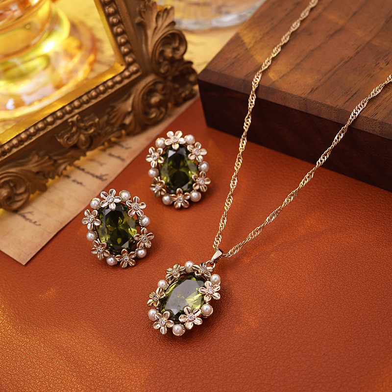 S925银针极光方糖闪耀锆石耳钉小众设计轻奢高级感精致紫水晶耳饰