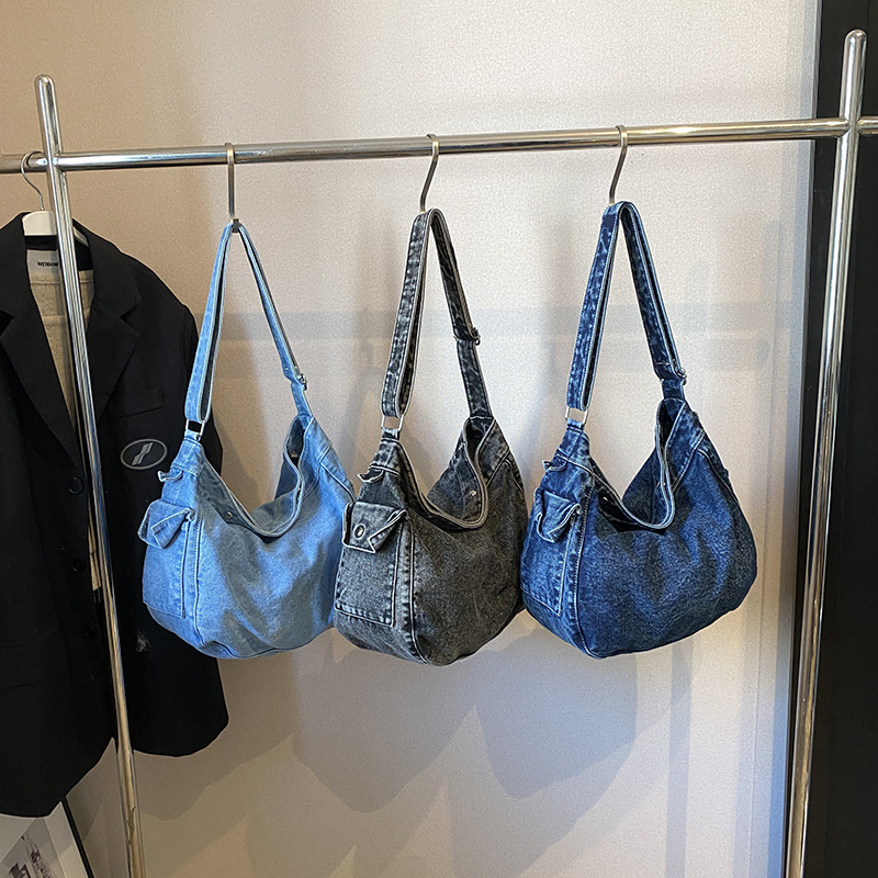 Estilo de herramientas Bolso bandolera de mezclilla lavada de estilo japonés bandolera de gran capacidad literaria femenina Mochila de estudiante de moda