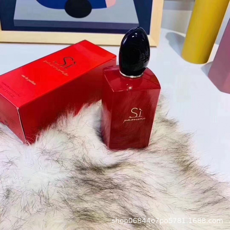 Vietnam comercio exterior transfronterizo Vietnam perfume vestido auto-nuevo robot damas nubes rosadas Dios al por mayor