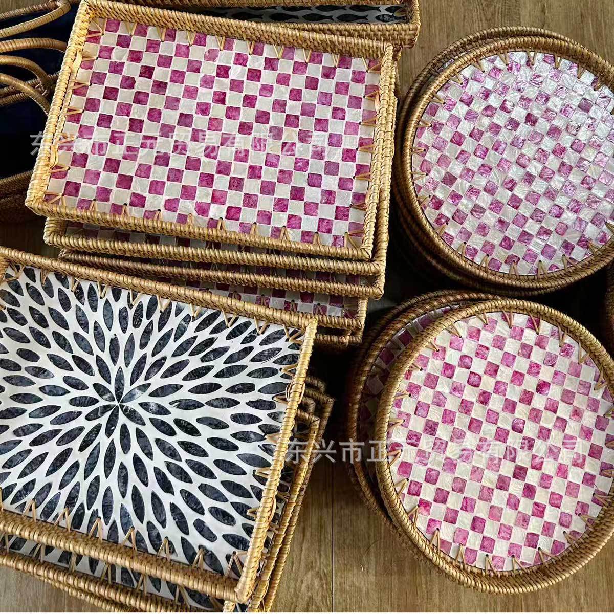 Handwoven Rattan Storage Basket With Lid And Inner Fabric Lining_voghion.com