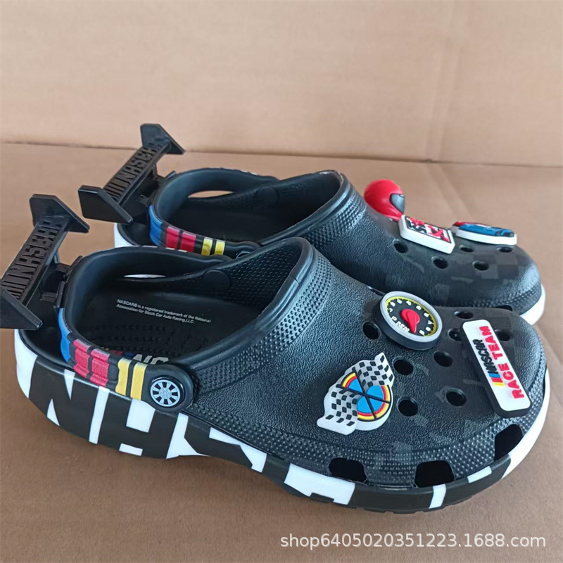 New Cros Racing Theme Clogs for Men and Women Outdoor Non-Slip Beach Classic Flash Shoes with Lights Manufacturer Wholesale