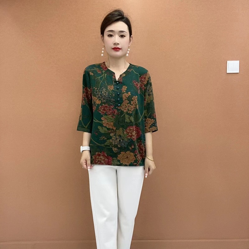 夏の新型の大きいサイズのお母さんの服のファッションの洋風のゆったりしている7分の袖のtシャツの女性の小さいシャツのプリントのシャツの上着|undefined