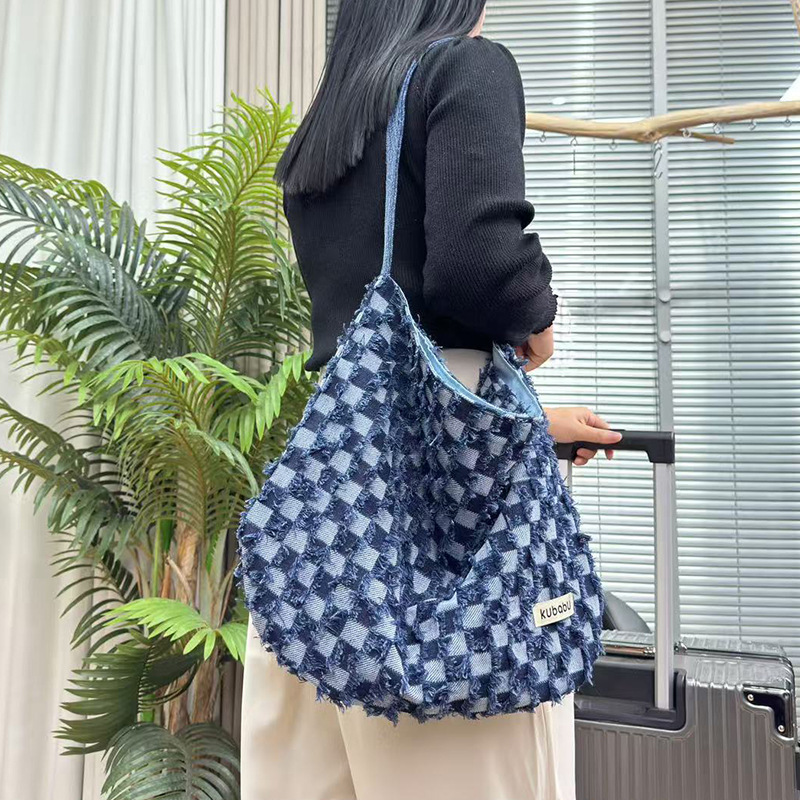 慵懒风单肩包小众设计牛仔布包包女2025春季新款大容量通勤托特包