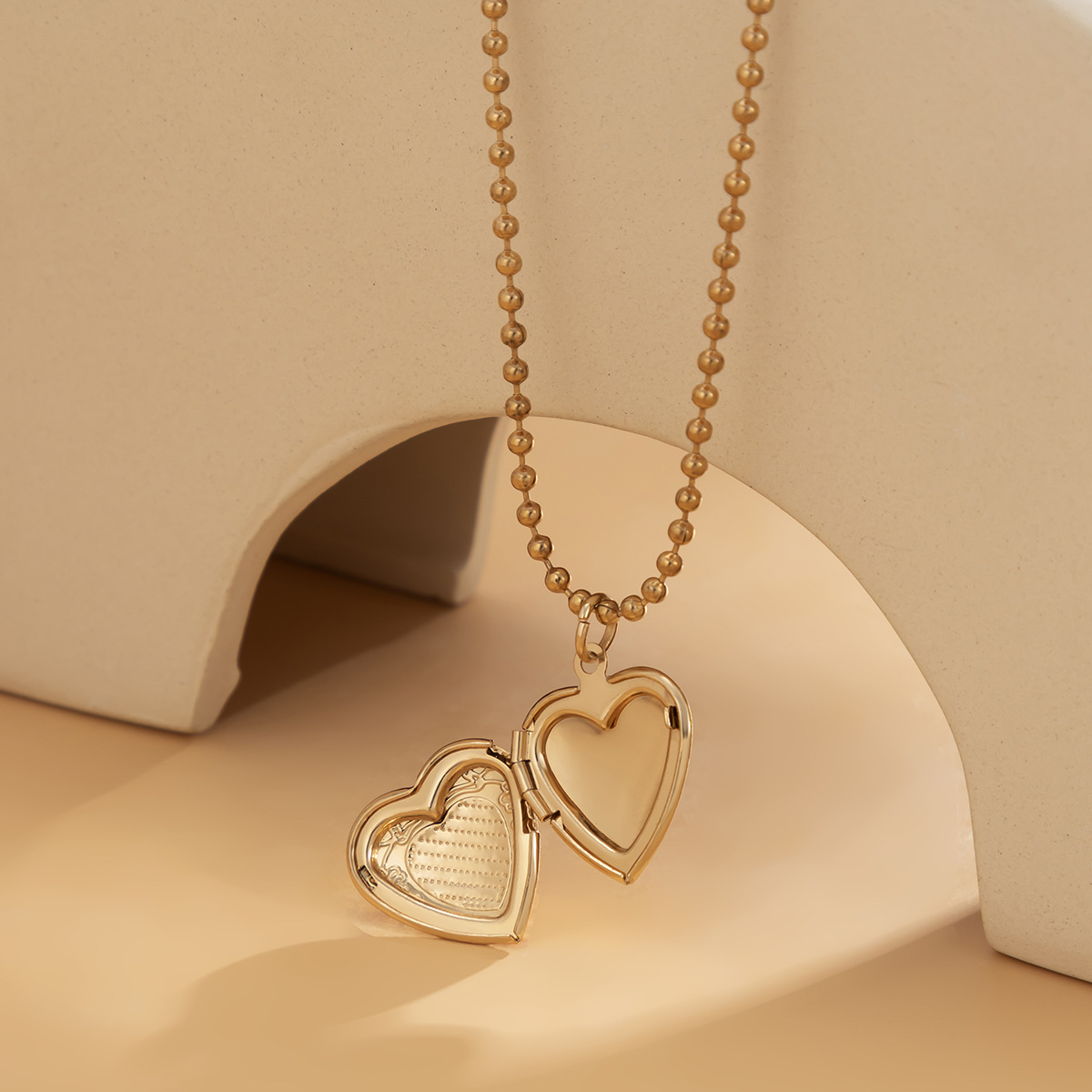Fashion Heart Shape Alloy Plating Pendant Necklace display picture 9