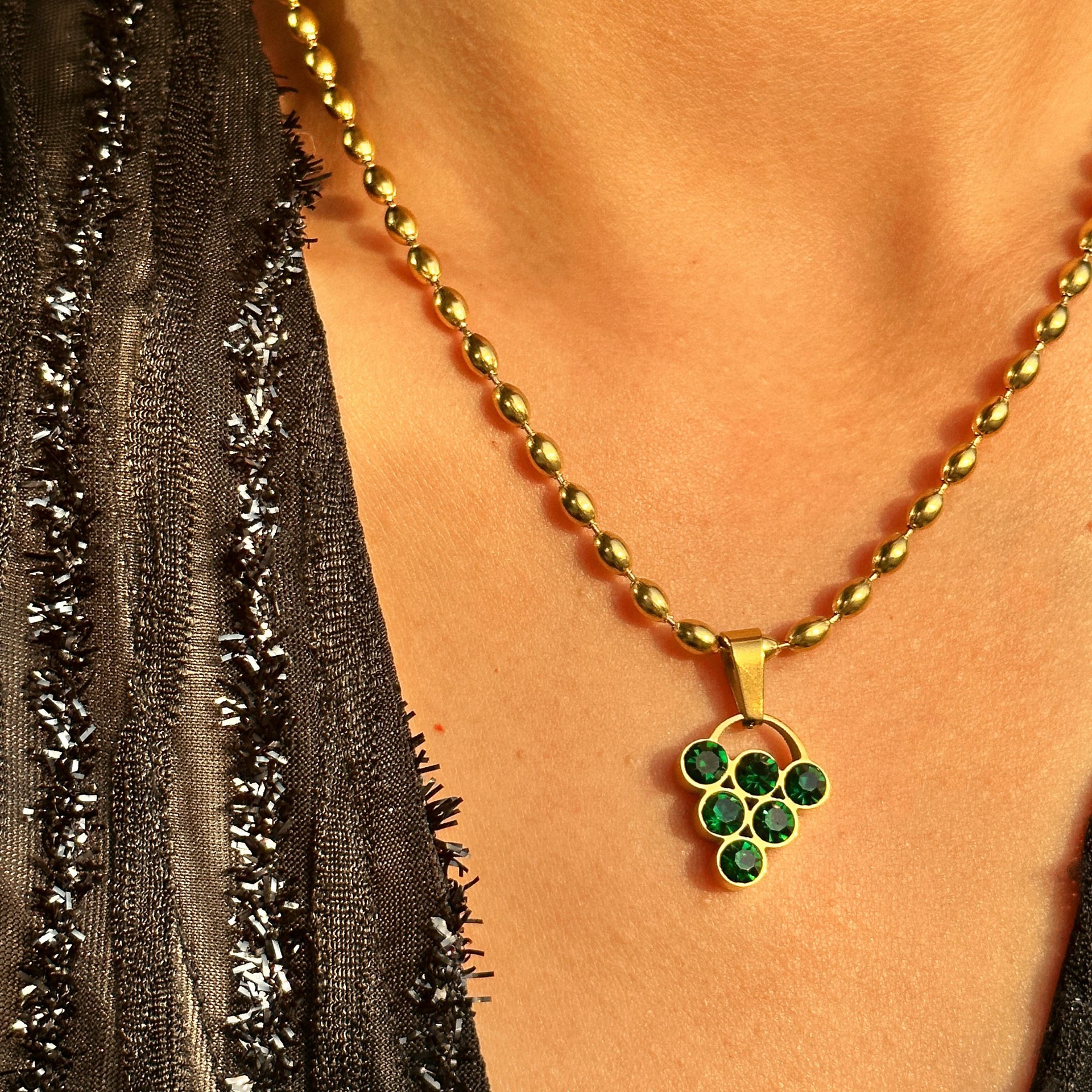 现货工厂批发欧美跨境18k电镀钛钢葡萄锆石圣诞塔耳环项链套装