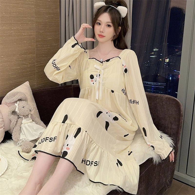 Venta al por mayor transfronteriza otoño nuevo estilo con almohadilla para el pecho imitación algodón camisón de manga larga pijama de estilo princesa de dibujos animados dulce servicio a domicilio femenino
