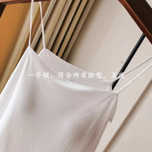 �����¼ܰ�װ3198��Ʒ��Ī����һ����С��������Ů��װ�ڴ���⴩