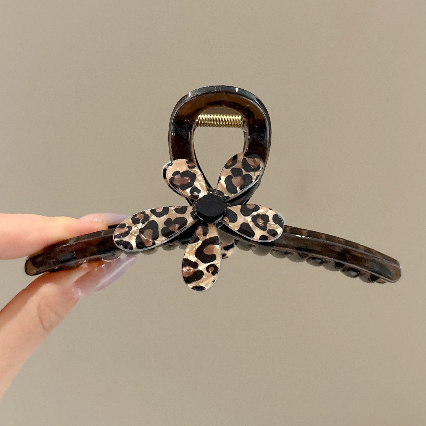 Pinza para el cabello coreana de gran tamaño, pinza para el cabello exquisita y de alta gama para mujeres con gran volumen de cabello, pinza de tiburón en la parte posterior de la cabeza, lindo sombrero con pinza para el cabello