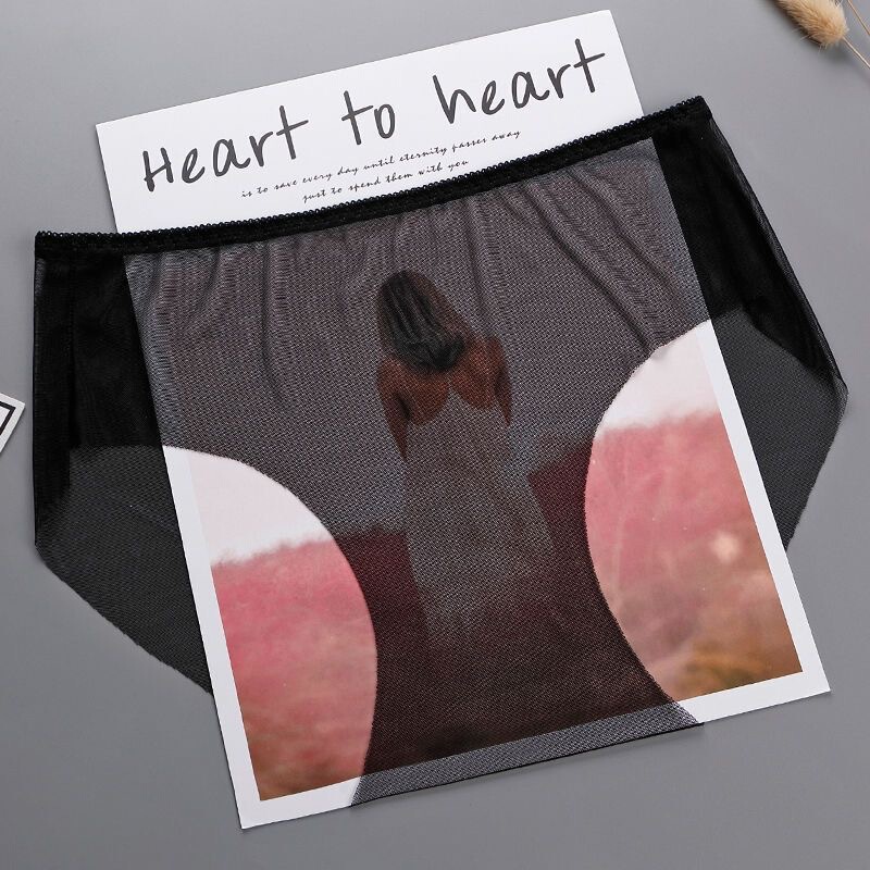 Fully transparent crotchless mesh sexy panties for women, hot and alluring, seamless one-piece low-rise women's briefs
