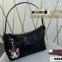 (带挂件)G家双G压花真皮Emblem系列腋下单肩斜跨包包包