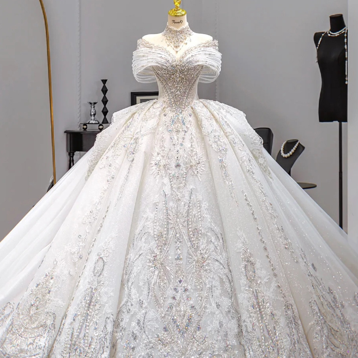 Off-Shoulder French Plus Size Light Tulle Wedding Dress with Long Train
