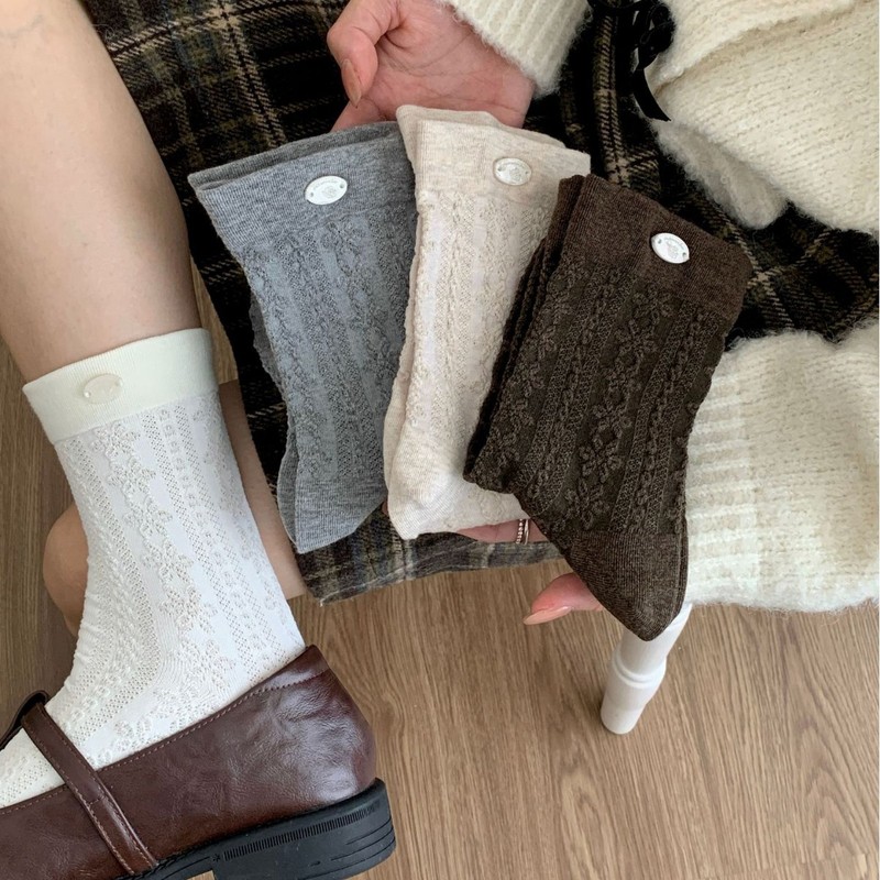 松口澳棉中筒袜雪花贝母扣小精致堆堆~少女韩系复古风纯色抗菌袜|undefined