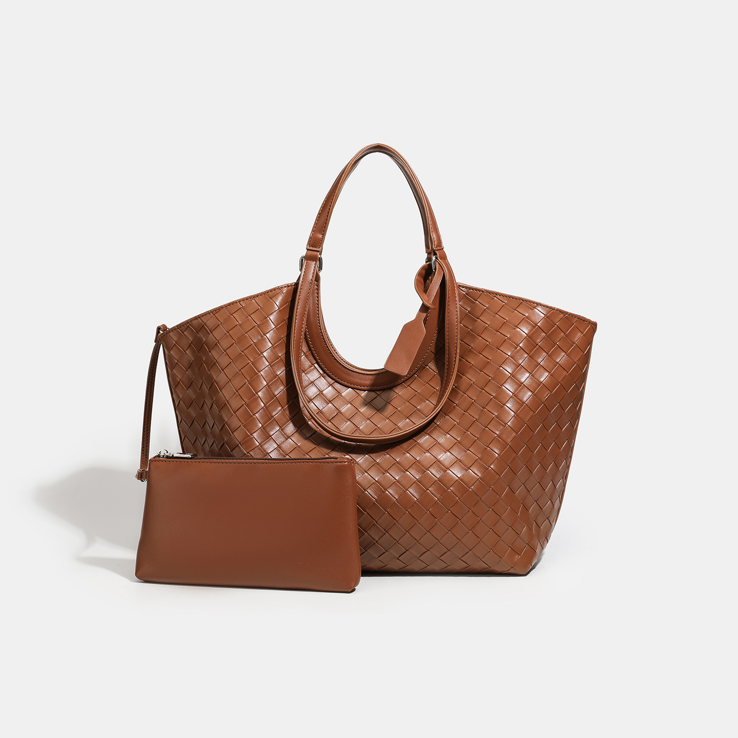Túi tote da bò dệt kiểu retro cỡ lớn, có túi con rời, quai xách tay và đeo vai — màu nâu, màu đen