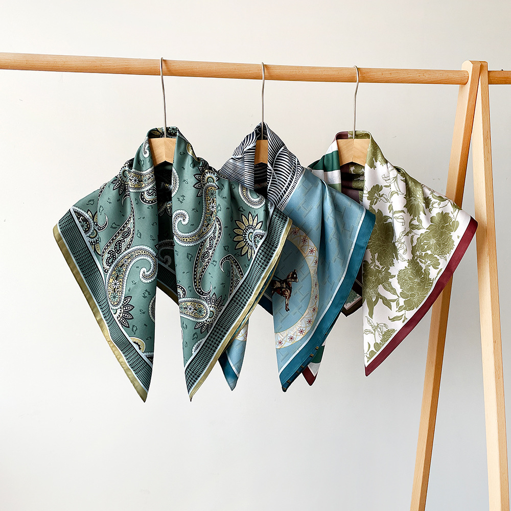 Silk Scarf For Women 70cm Square Twill Double Sided Printed Fashionable Professional Collar Shawl_voghion.com
