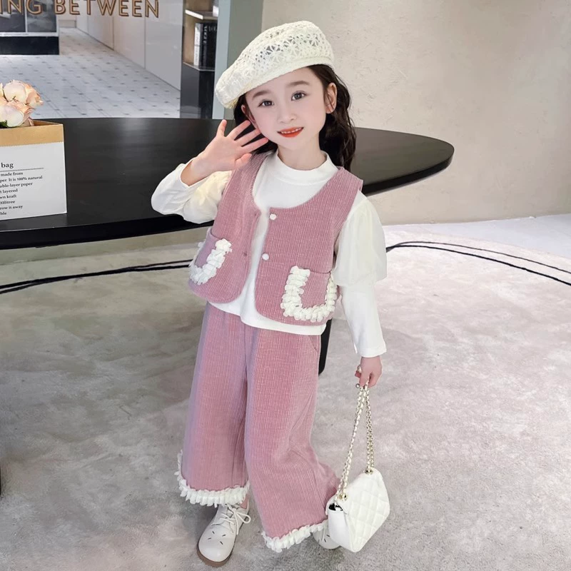 Весенний и осенний набор для девочек 2025 новый детский зазорный ребенок модный маленький ароматный ветер жилет широкие брюки из трех частей