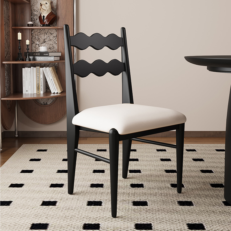Silla de comedor de madera maciza retro francesa, hogar, restaurante medieval, silla trasera de tela de algodón y lino, mesa y silla de comedor de cuero de microfibra para hotel