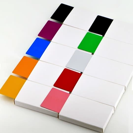 金属工艺品;其他工业用纸;厨房小工具