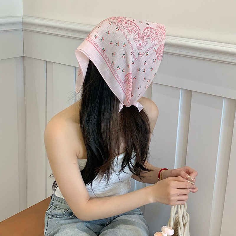 60 pequeñas bufandas cuadradas flores de anacard de verano versátiles seda de decoración de pañuelo impresa bufandas de seda envoltura pañuelo correa de pelo