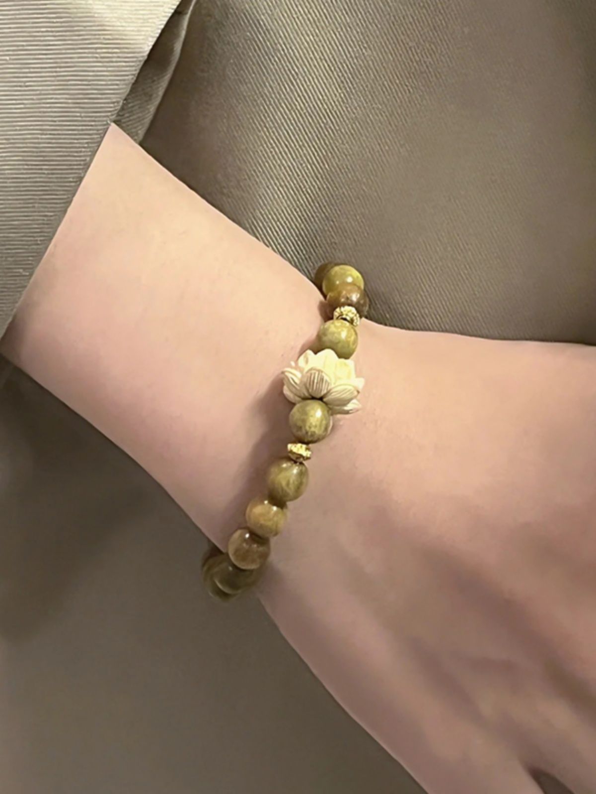 Original Green Sandalwood Bracelet for Female Students, Soft on the Fingers, Men's Buddhist Prayer Beads, Li Lotus Pavilion Bracelet, Peripheral Accessories