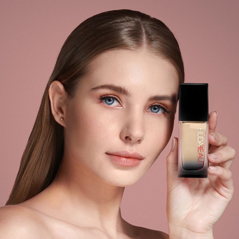 Huda 粉底液Beauty 胡达美丽控油遮瑕保湿哑光هودابيوتي|undefined