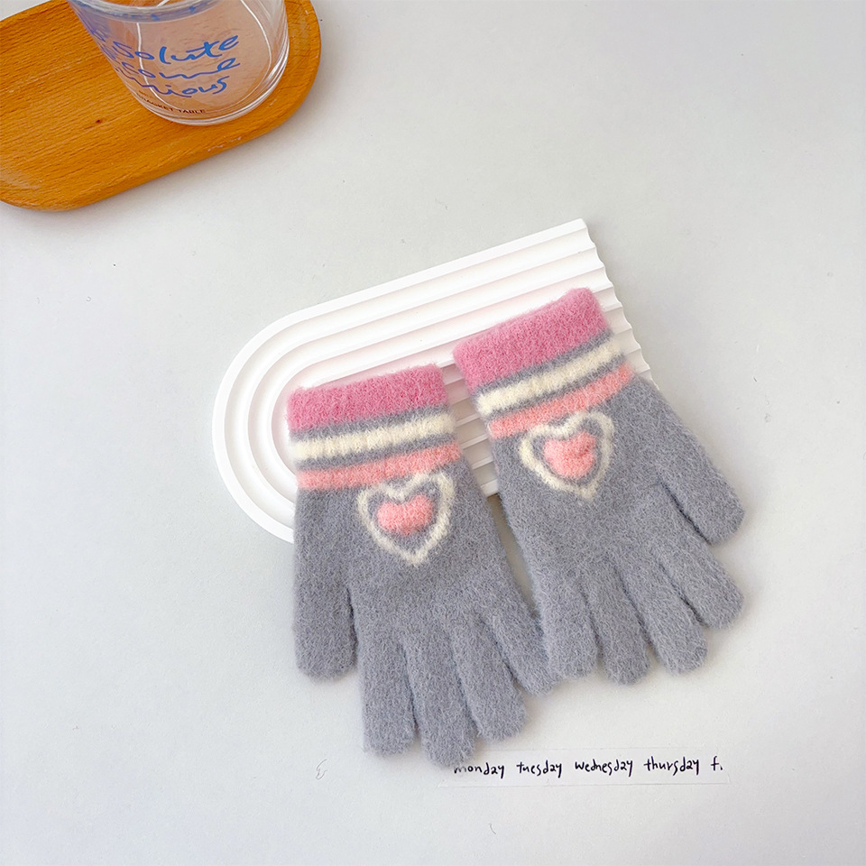 Nuevos guantes cálidos para niñas a rayas de amor a prueba de frío y engrosamiento en invierno, los niños tejen en bicicleta para jugar con la nieve y escribir cinco dedos