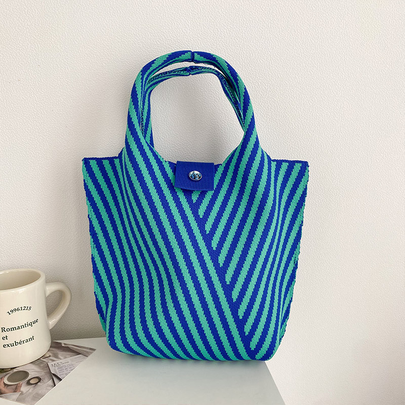 Women's Small Polyester Stripe Vintage Style Classic Style Open Bucket Bag display picture 6