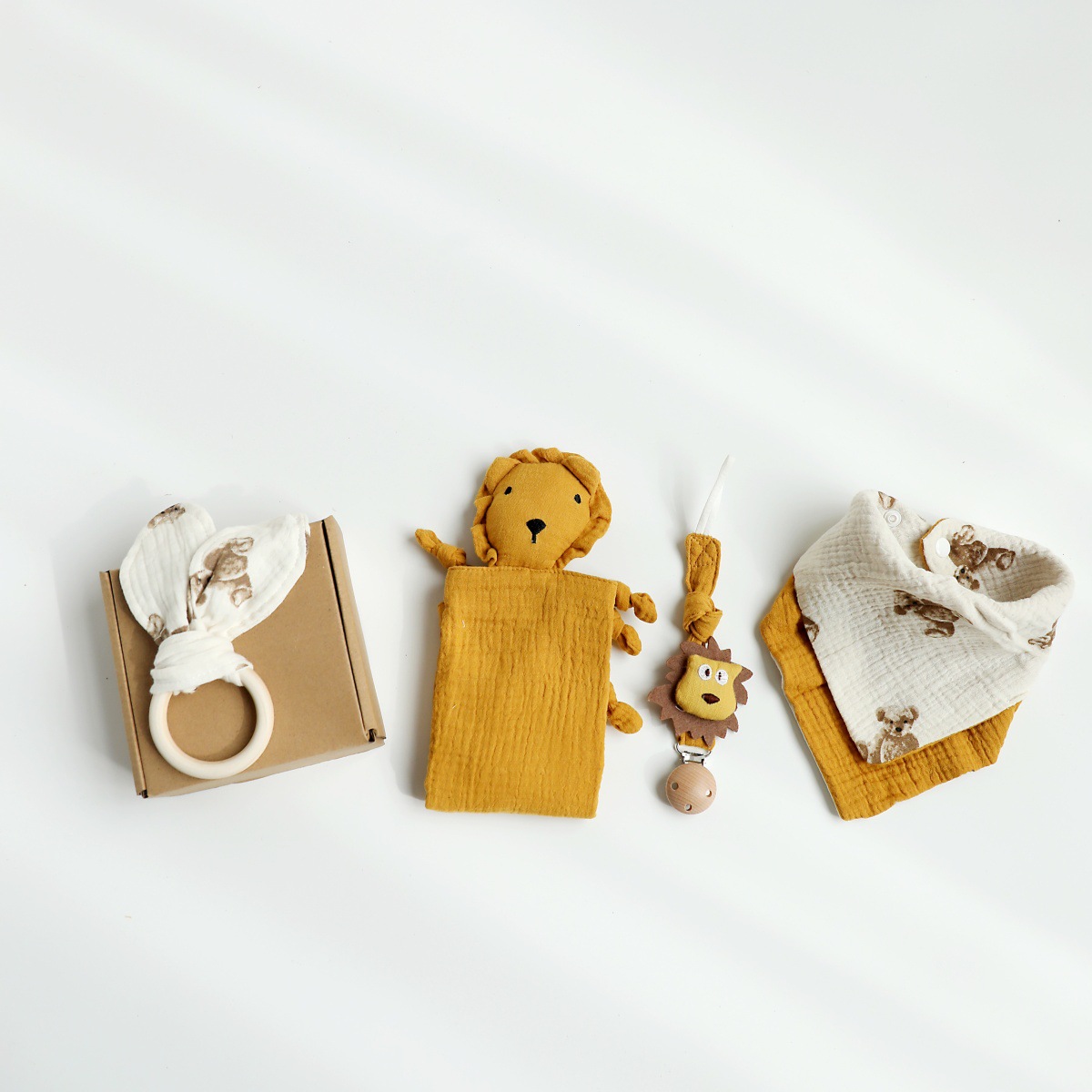 Caja de regalo de lavado de bebé recién nacido, juego de toalla de saliva, regalo de reunión de luna llena de cuatro piezas para bebés recién nacidos