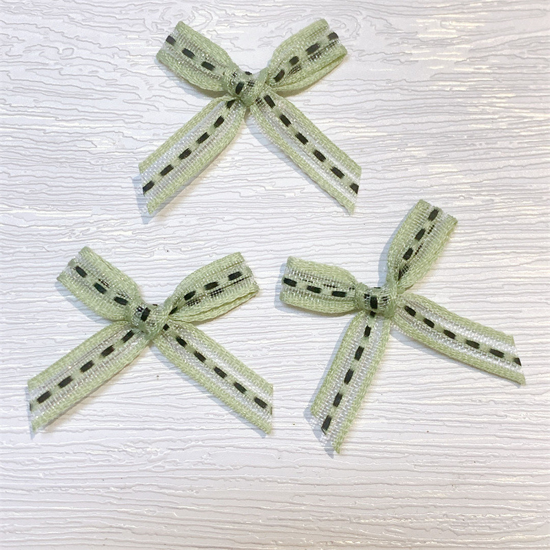 Hair band with bow