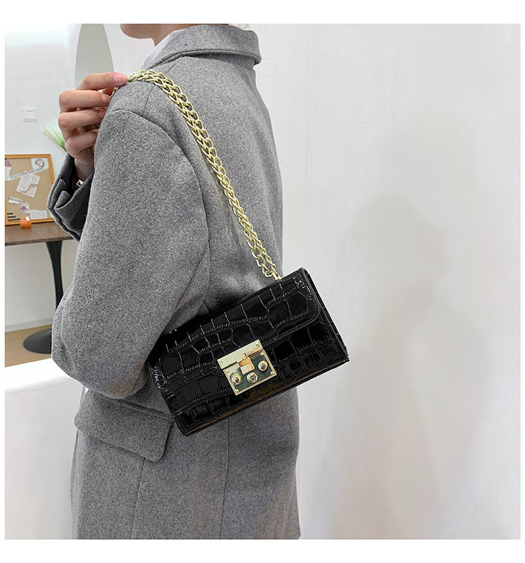 2022 New Fashion Stone Pattern Western Style Metal Loose Buckle Small Square Bag Retro Candy Color Chain Shoulder Messenger Bag display picture 11