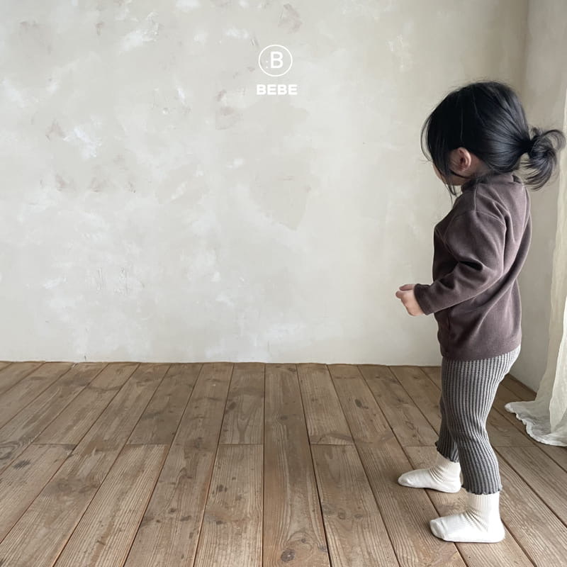 Camisa de fondo para niños otoño estilo coreano ropa para niños bebé medio cuello alto camisa de fondo bebé otoño algodón manga larga Camiseta