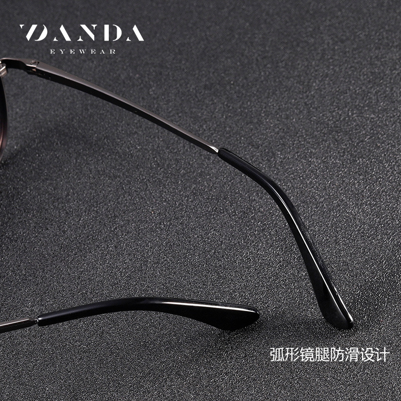 Spot wholesale gafas de sol de metal S15110 nuevos hombres gafas de sol de venta caliente transfronterizas gafas de sol polarizadas al aire libre