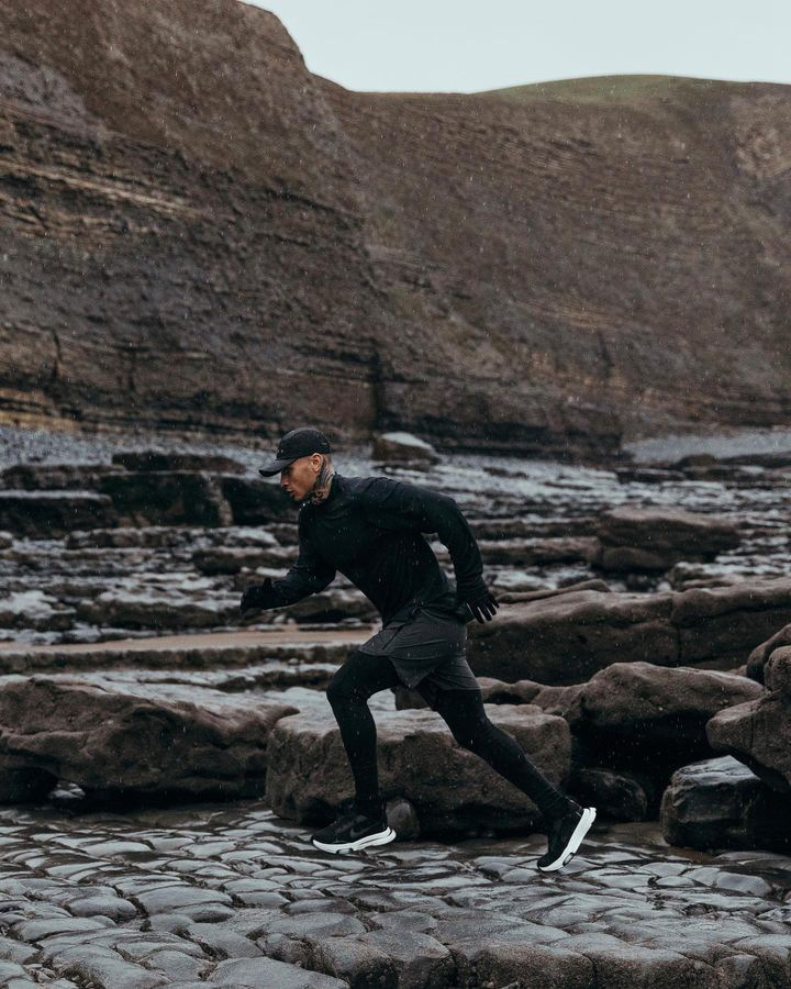 Title 3, Yeni Erkek Dar Elastik Spor Pantolonu Nefes Ala...