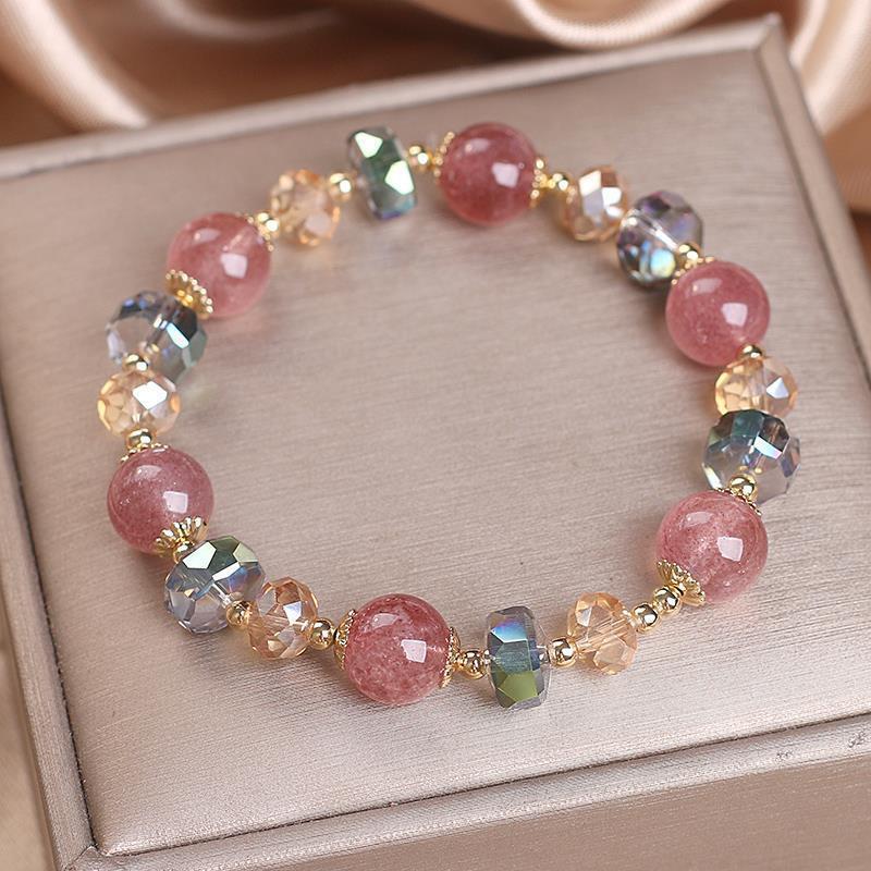 Tiktok-Style Strawberry Crystal Bracelet, Simple and Fashionable, Light Luxury, Niche Design, Instagram Bracelet, Gift for Classmates and Best Friends Tiktok-Style Strawberry Crystal Bracelet, Simple and Fashionable, Light Luxury, Niche Design, Instagram Bracelet, Gift for Classmates and Best Friends