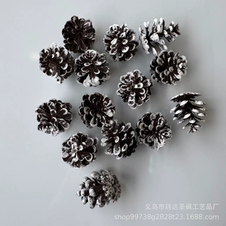 跨境仿真植物塑料喷白松果圣诞树花环插花装饰配件摄影布景道具