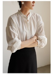 早秋美術館のフレンチ風のシワ感があります。