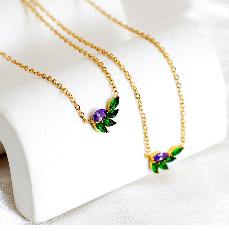 304 Stainless Steel Sweet Shiny Inlay Flower Butterfly Zircon Pendant Necklace display picture 4