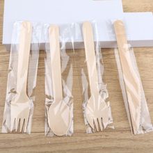 һ����ľ���ڷ������������С�����ţƤ�����ÿɽ������u����