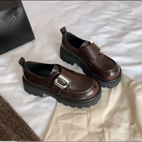 2024 gold small square buckle British style all-match round toe chunky heel Lefu leather shoes for women winter