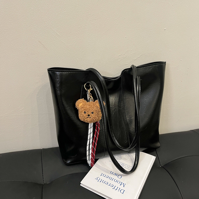 Bolso de trabajo de alto nivel, invierno 2024 nuevo estilo versátil bolso de hombro bajo la axila, bolso popular de este año