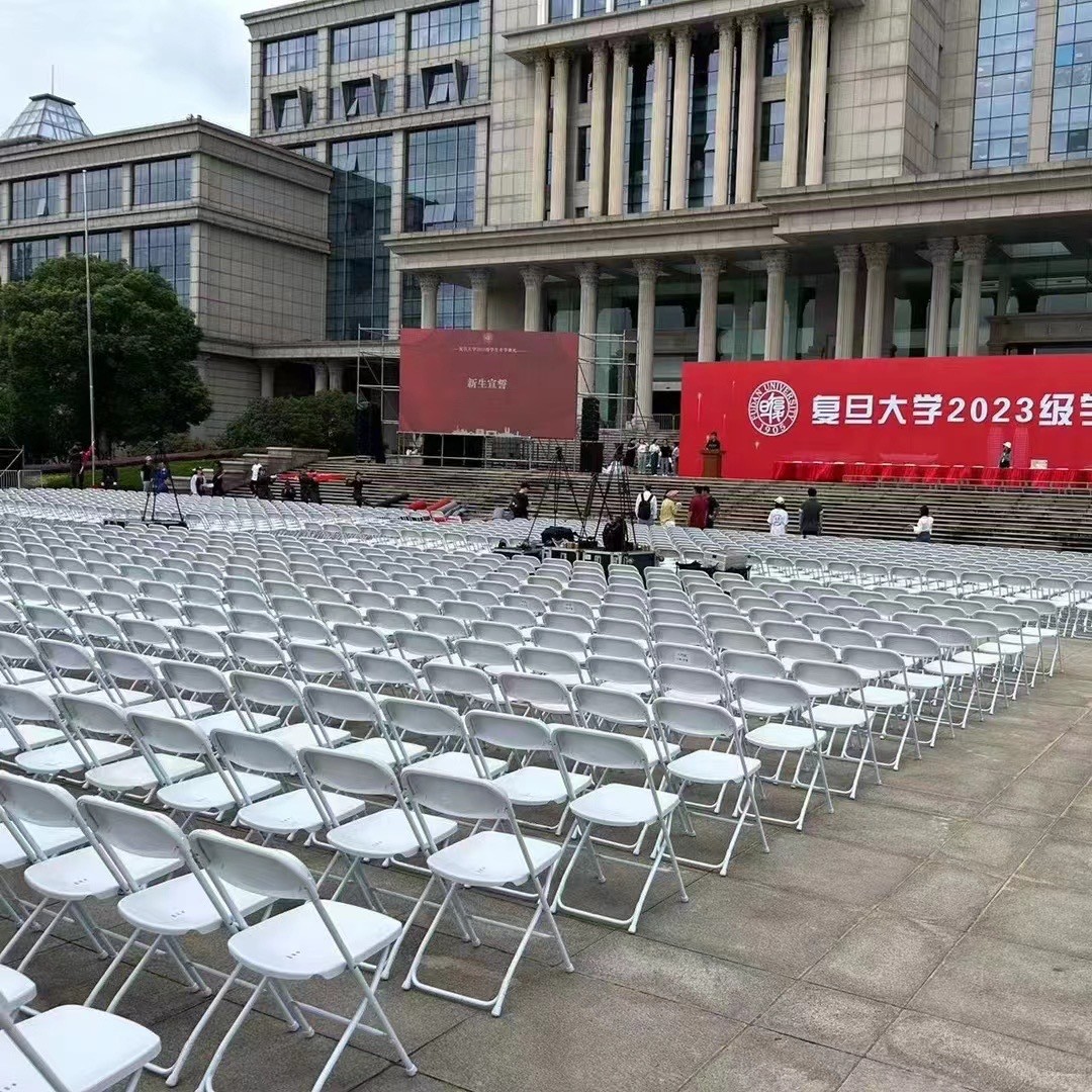 간단한 흰색 접이식 의자, 쌓을 수 있는 의자, 행사장 의자, 야외 플라스틱 의자, 이벤트 전시회 의자, 회의 의자, 행사장 의자