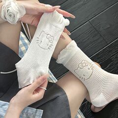 薄い日本のケイティ猫の靴下の女性の中筒の骨なしのストッキングのかわいいKittyの猫のレースの中筒の靴下