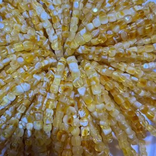 Shenzhen Songgang factory direct sales exquisite amber beeswax gold and white square bracelet live welfare best-selling
